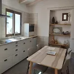 Nyaraló Bellas, Adeje